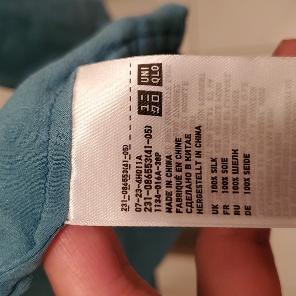 Two Uniqlo silk shirts - Picture 7 of 8
